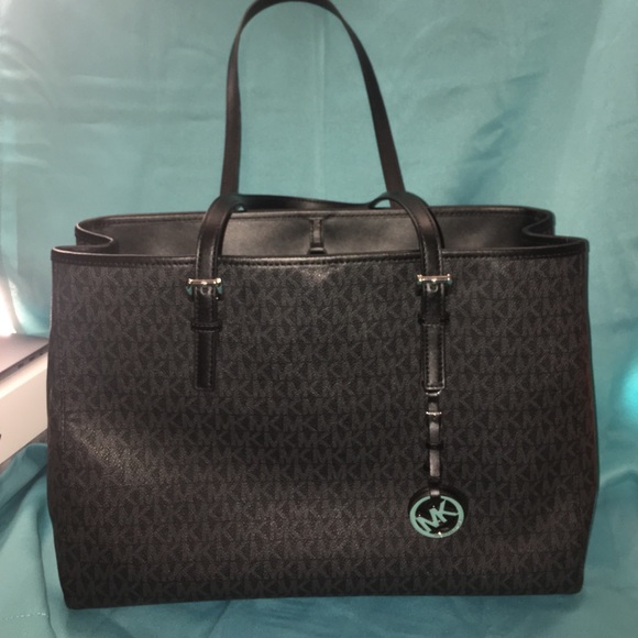 Michael Kors Handbags - Black Micheal kors purse large logo